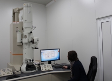 High-Resolution analytical transmission electron microscope with accessories for in-situ experiments and electron tomography